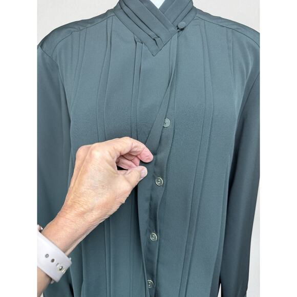 Notations Women's Blouse Sz 16 Button Up Long Sleeves Pinch Pleated Fronted NWT - Picture 2 of 16